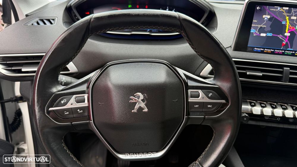 Peugeot 3008 1.2 PureTech Allure J18 - 5