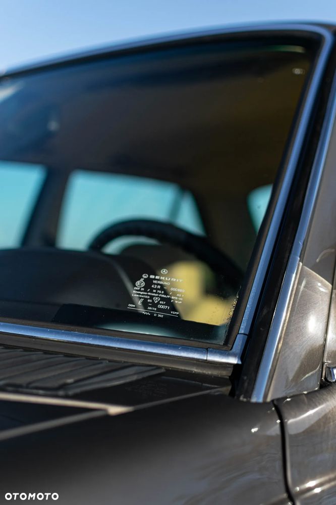 Mercedes-Benz W123 - 13