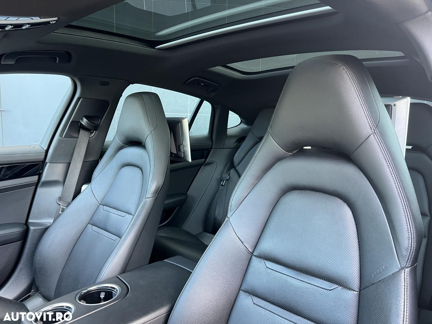 Porsche Panamera 4 E-Hybrid - 17
