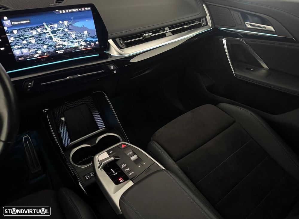 BMW iX1 xDrive30 M Sport Pack - 7