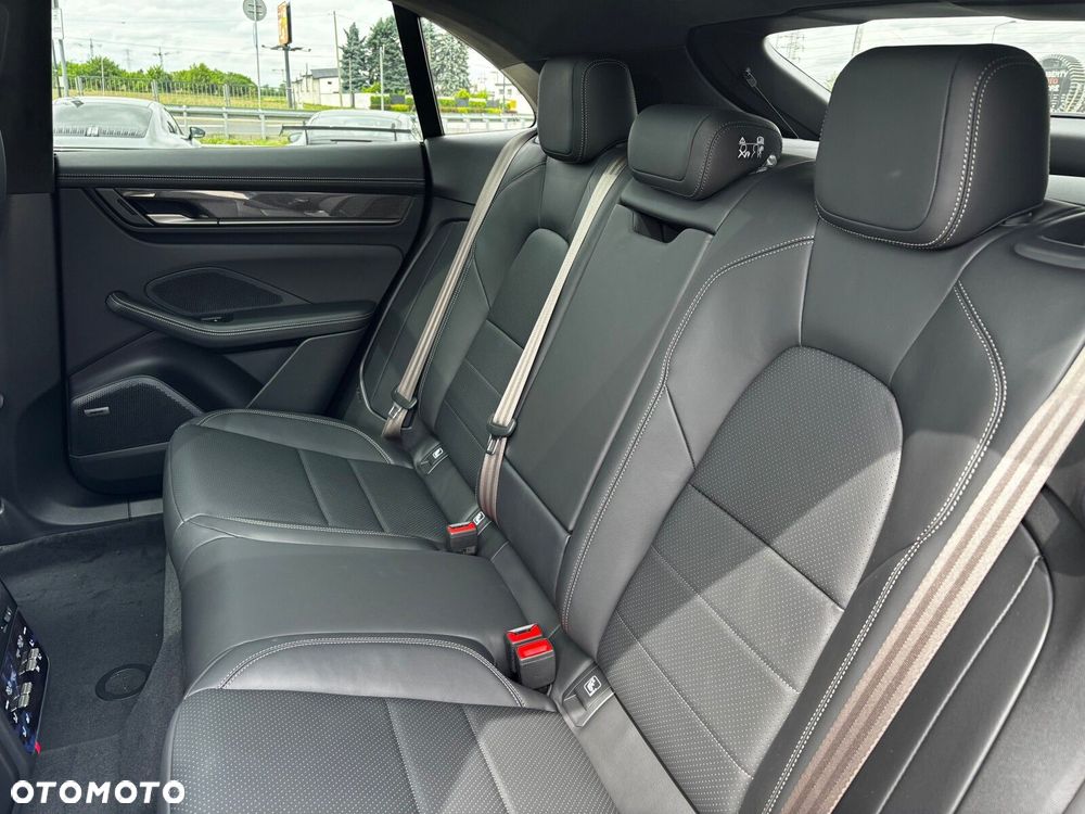 Porsche Macan - 38