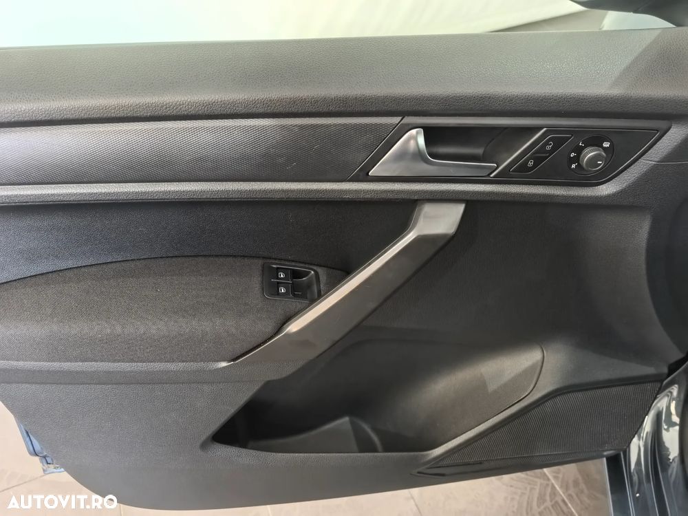 Volkswagen Caddy 2.0 TDI DSG - 9