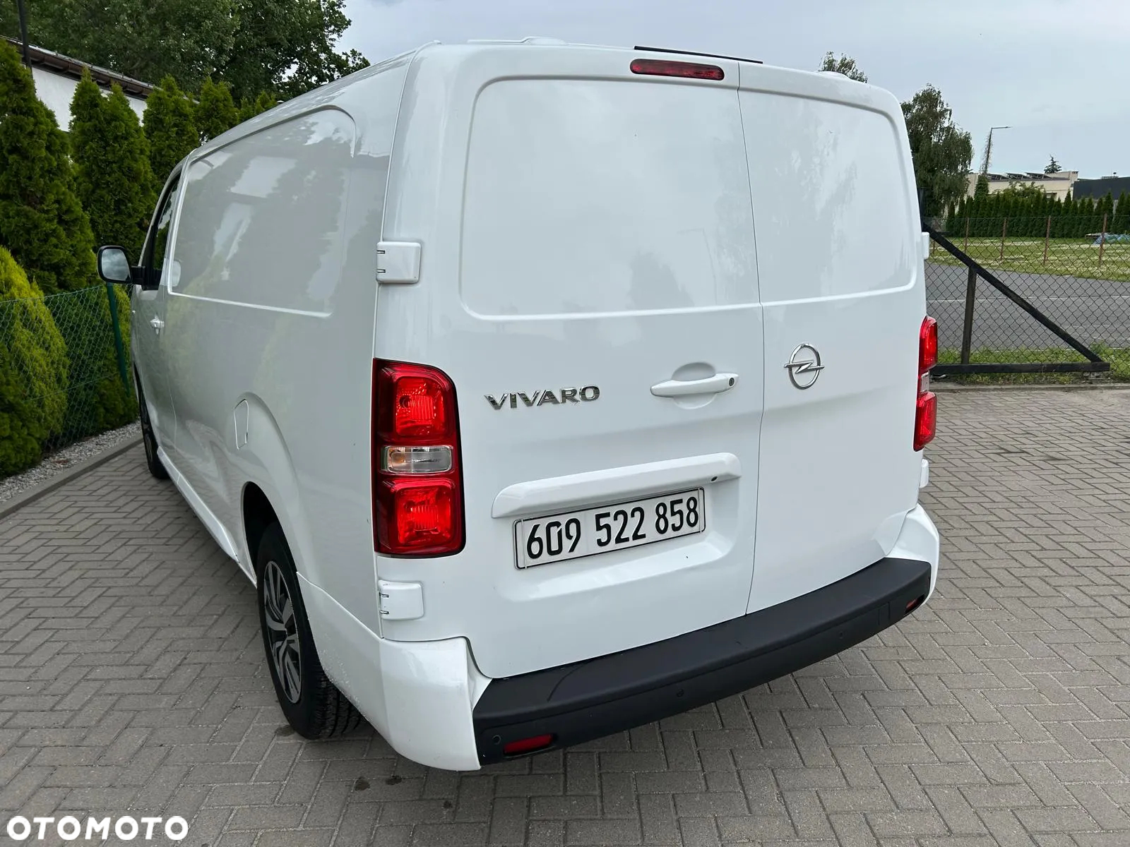 Opel Vivaro - 8
