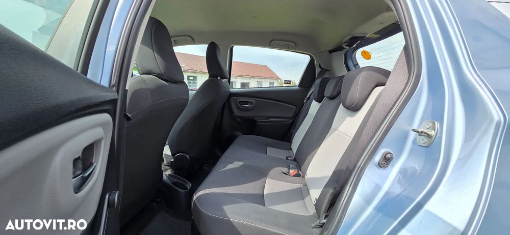Toyota Yaris 1.5 VVT-i HSD Luna - 16