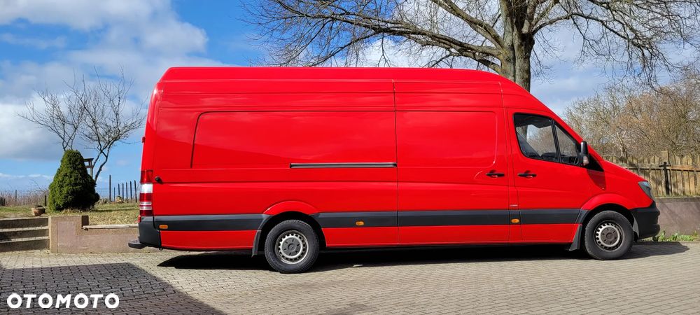 Mercedes-Benz Sprinter - 11