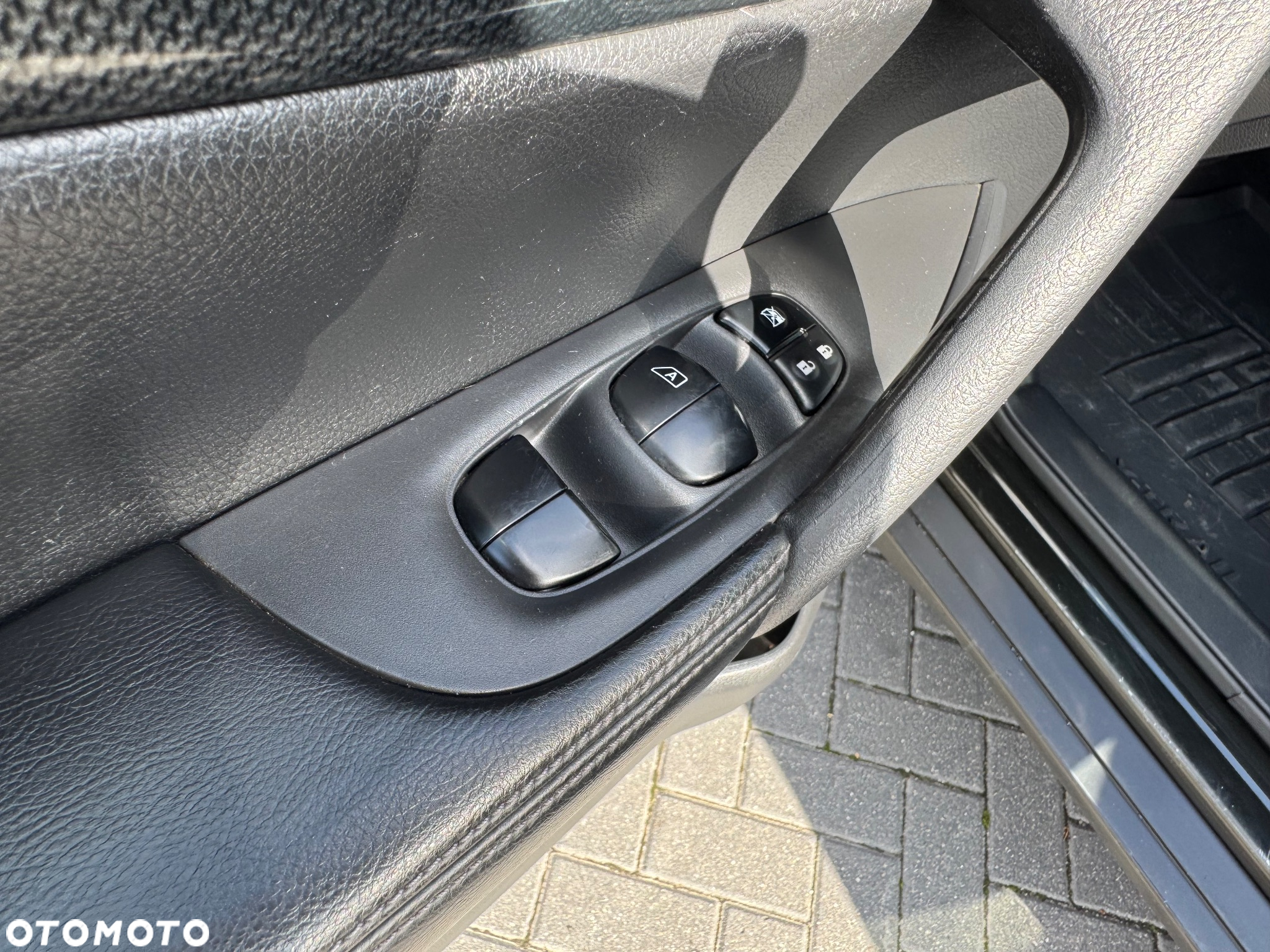 Nissan X-Trail 2.0 dCi Tekna Xtronic 4WD - 17