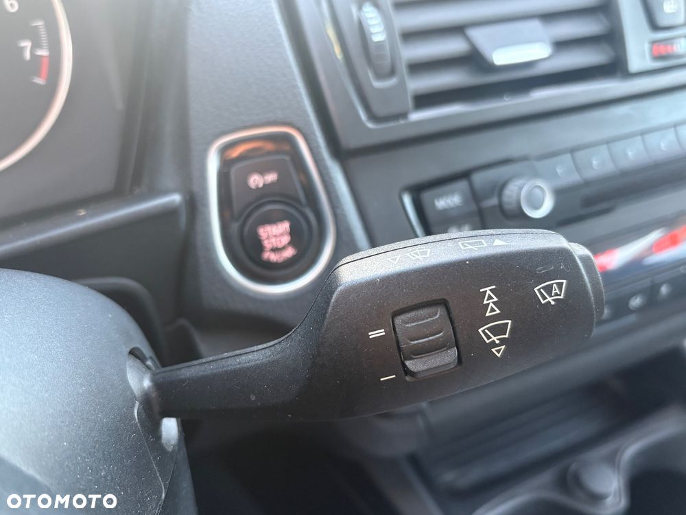 BMW Seria 1 118i - 16