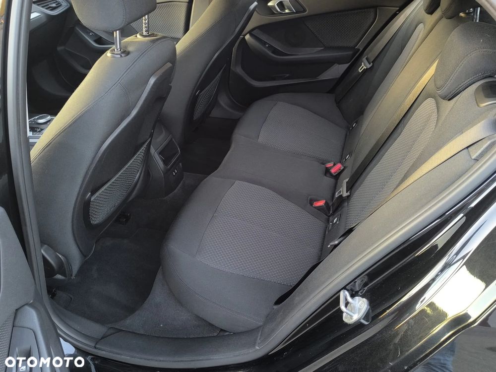 BMW Seria 1 118d - 14