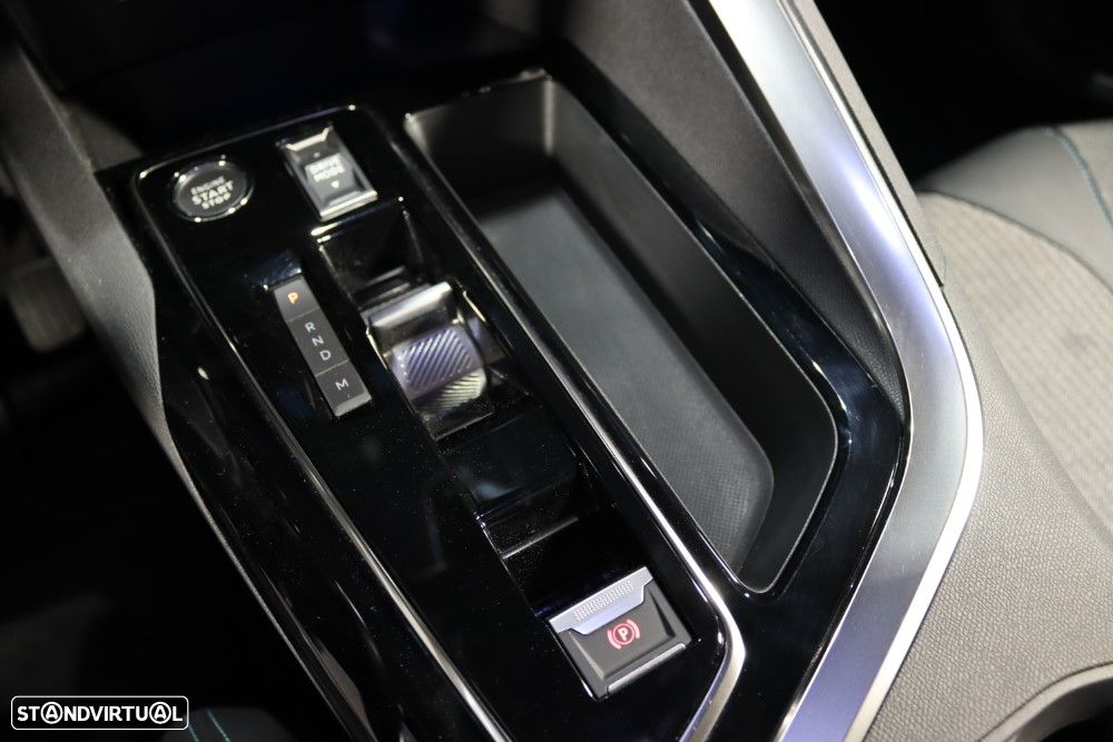 Peugeot 5008 1.5 BlueHDi Allure Pack EAT8 - 22