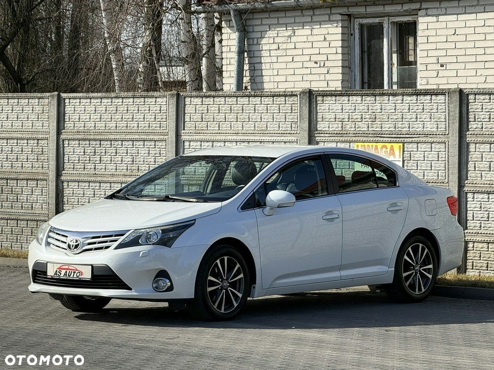 Toyota Avensis 2.0 Premium MS - 27