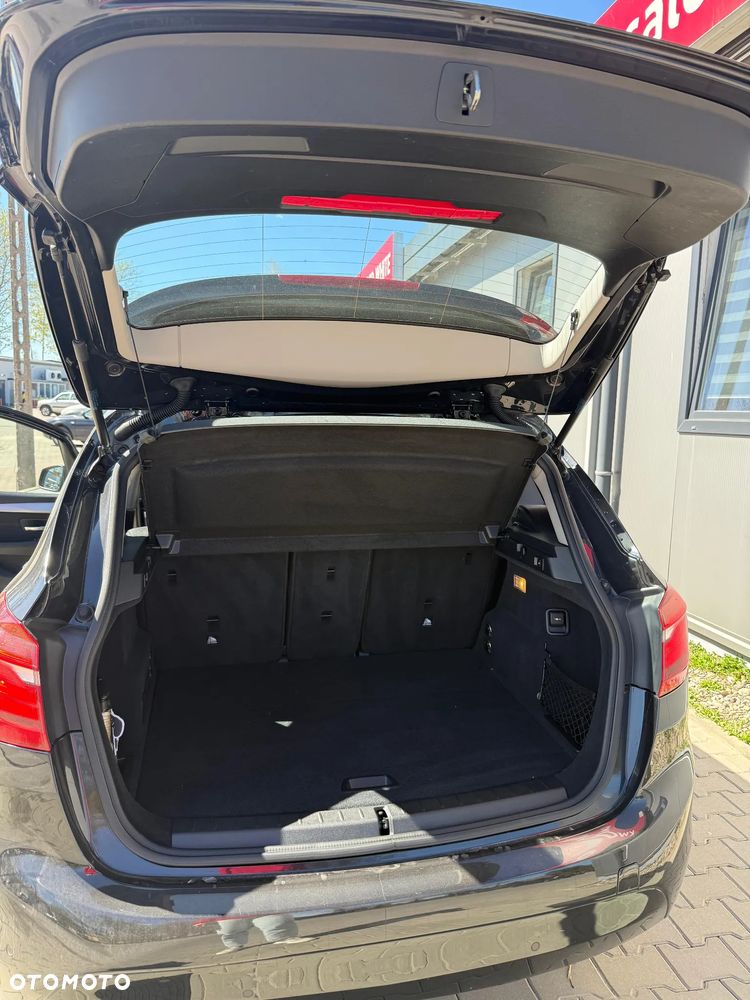BMW Seria 2 218d Sport Line - 10