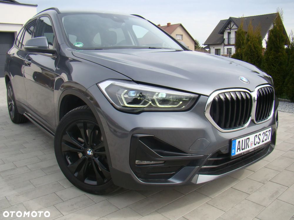 BMW X1 xDrive20d Sport Line - 2