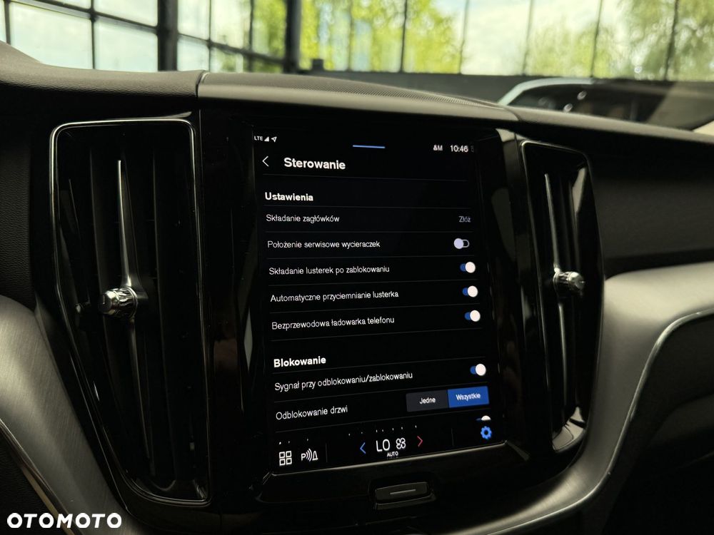 Volvo XC 60 T6 Plug-In Hybrid AWD Inscription - 37