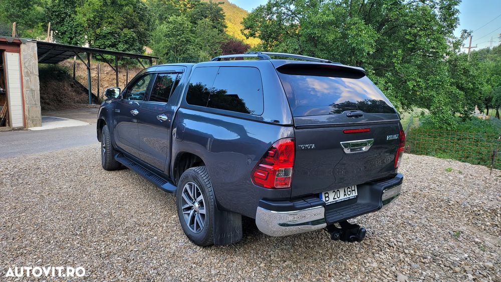 Toyota Hilux - 5