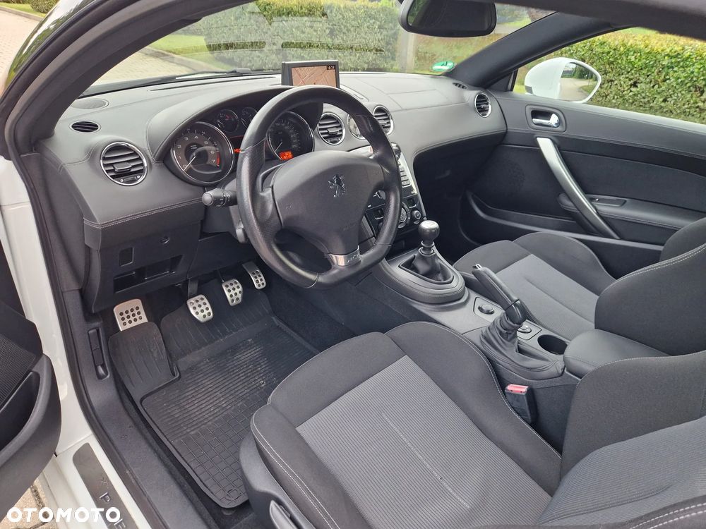 Peugeot RCZ - 30