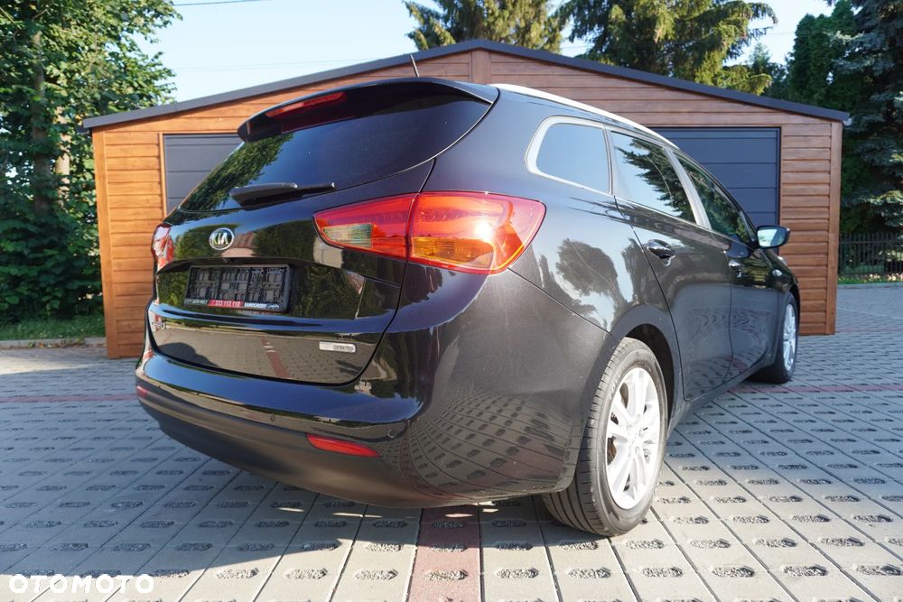 Kia Ceed 1.6 GDI ISG Dream-Team Edition - 15