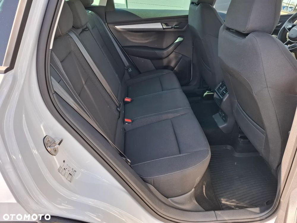 Skoda Karoq 1.5 TSI ACT Selection DSG - 12