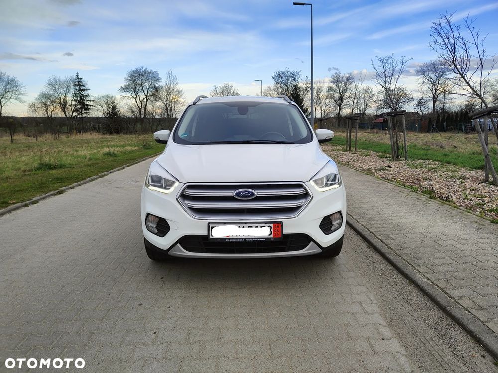 Ford Kuga 2.0 TDCi 2x4 Titanium - 3