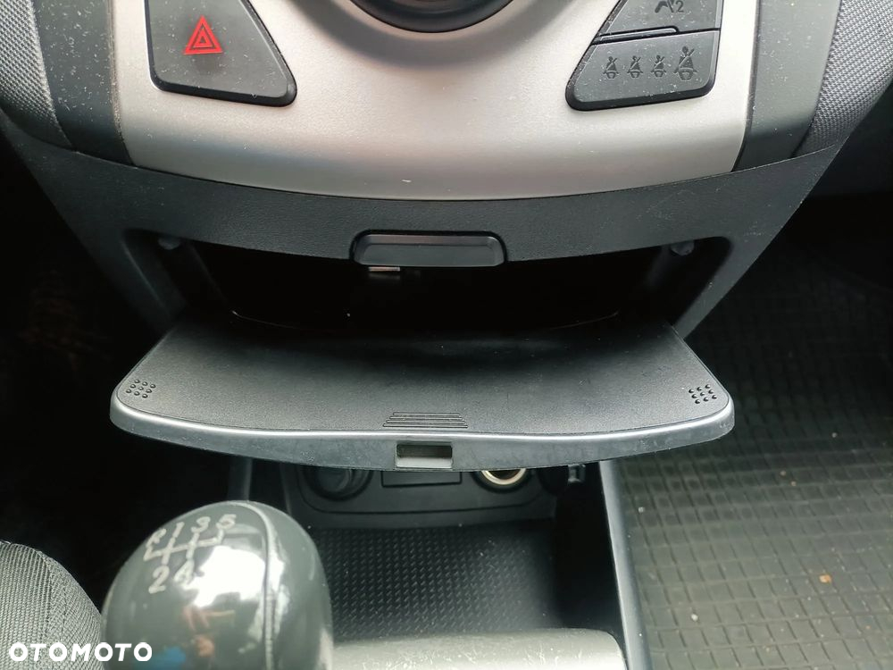Hyundai i30 1.6 Classic - 21