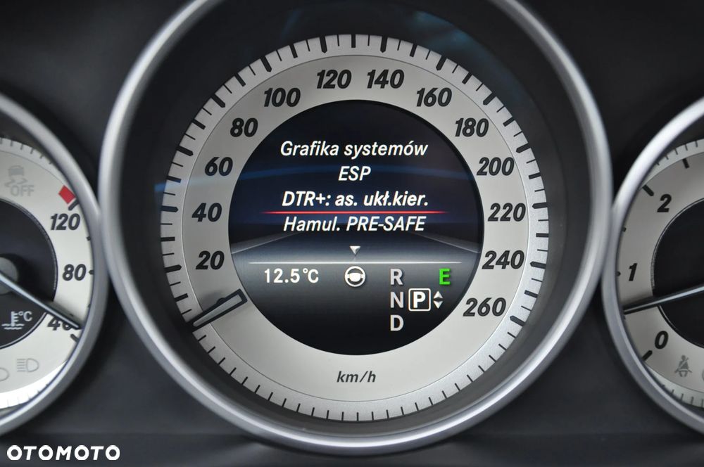 Mercedes-Benz Klasa E 350 BlueTEC 4-Matic Avantgarde - 35