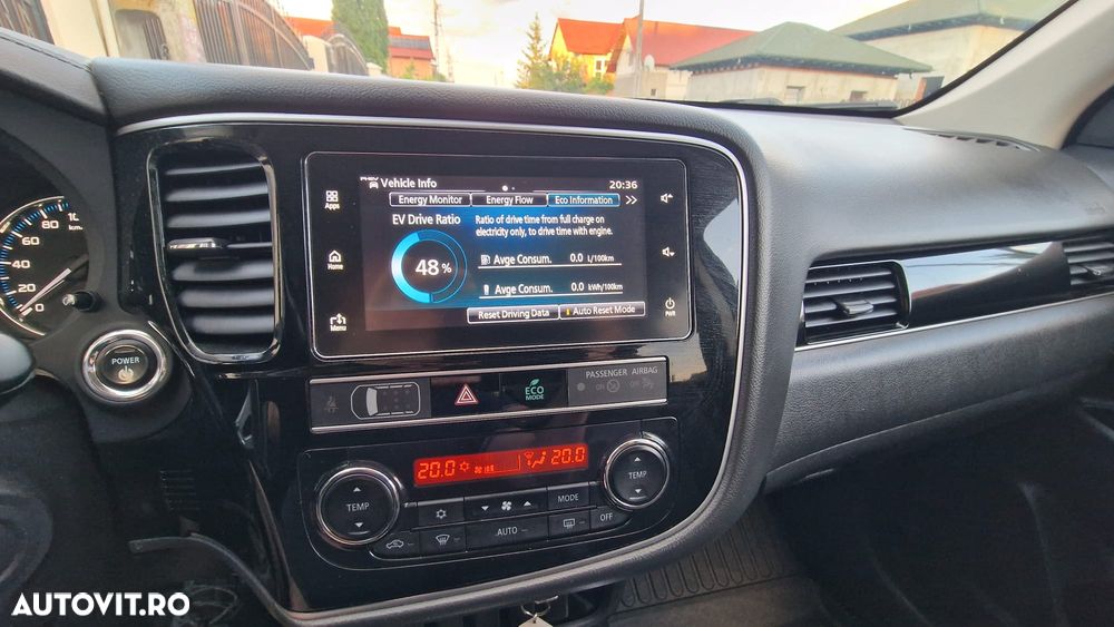 Mitsubishi Outlander 2.4 4WD Diamant+ - 26