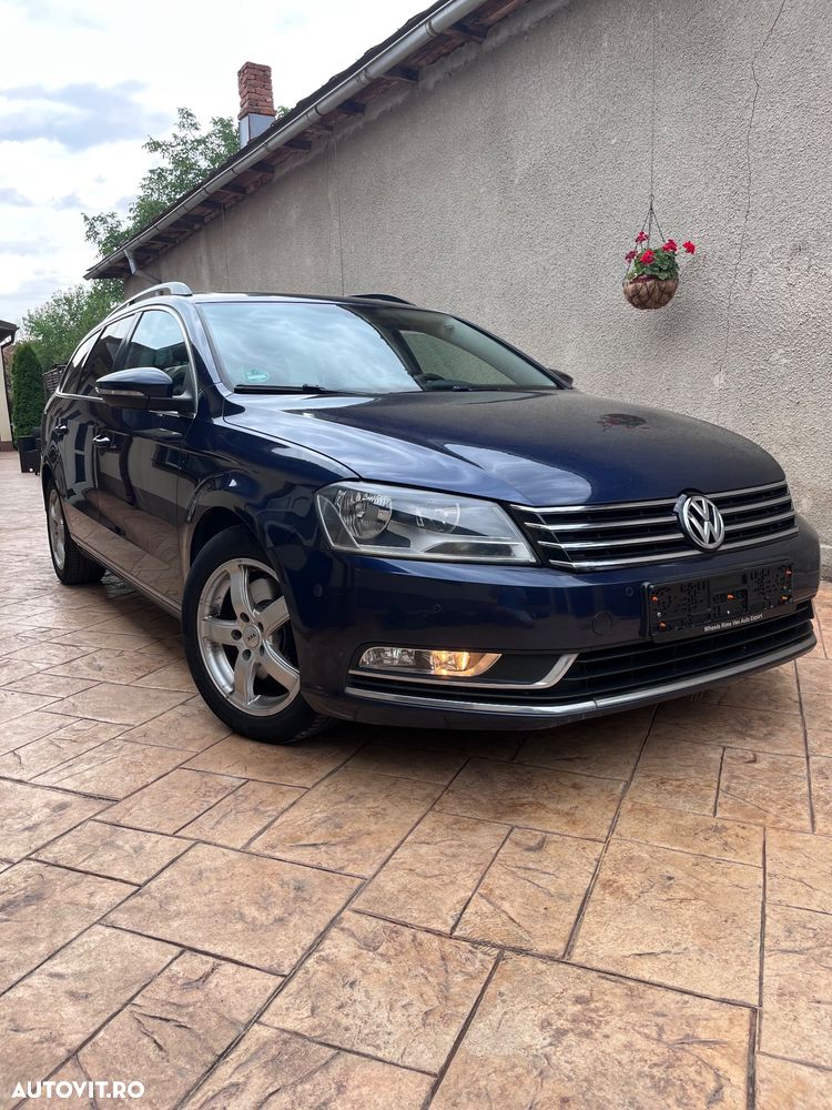 Volkswagen Passat - 2