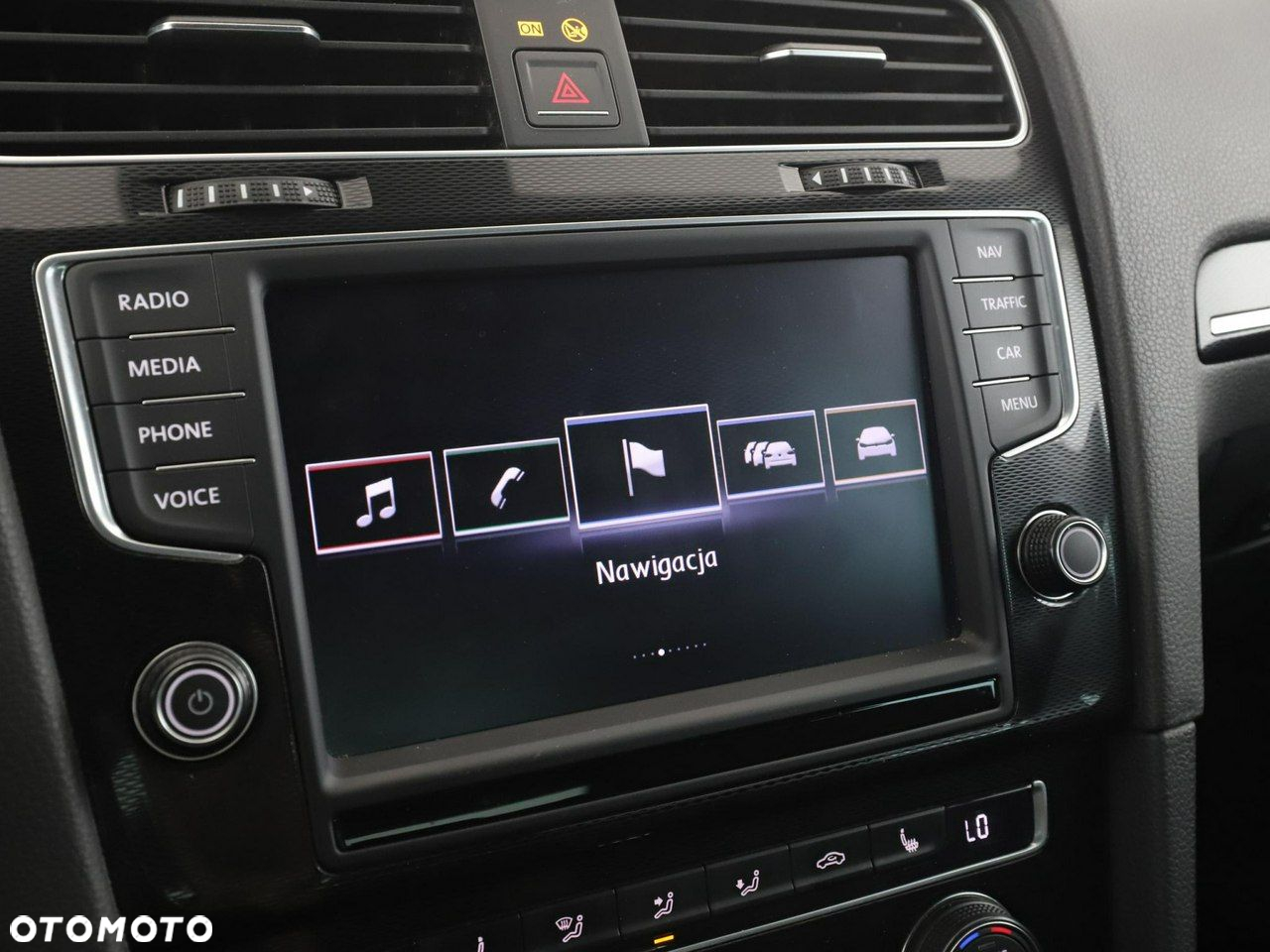 Volkswagen Golf - 23