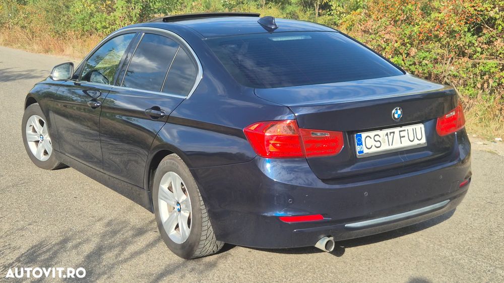 BMW Seria 3 320d xDrive - 3