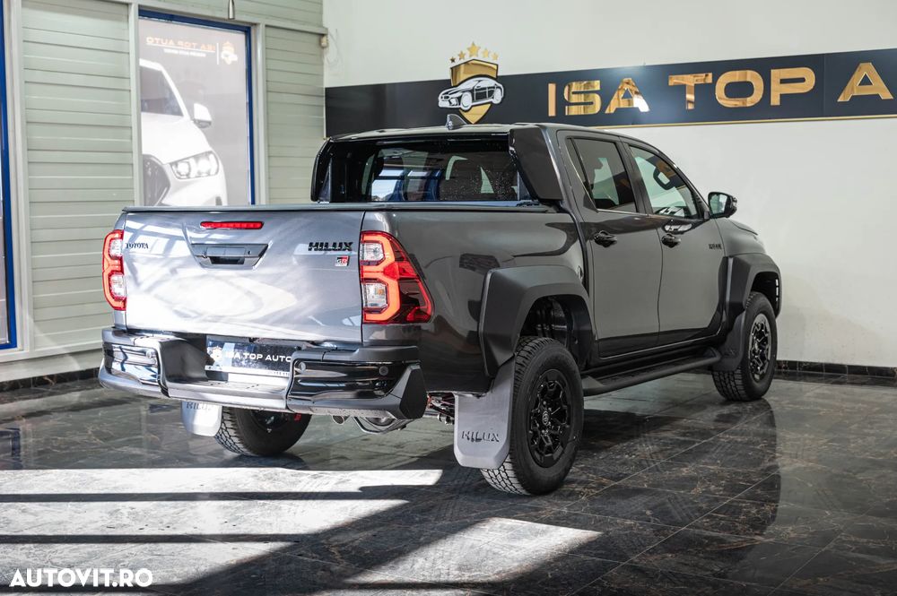 Toyota Hilux 2.8D 204CP 4x4 Double Cab AT GR Sport II - 33