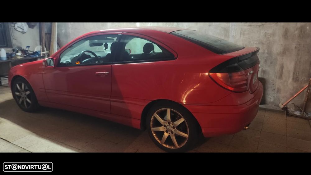 Mercedes-Benz C200