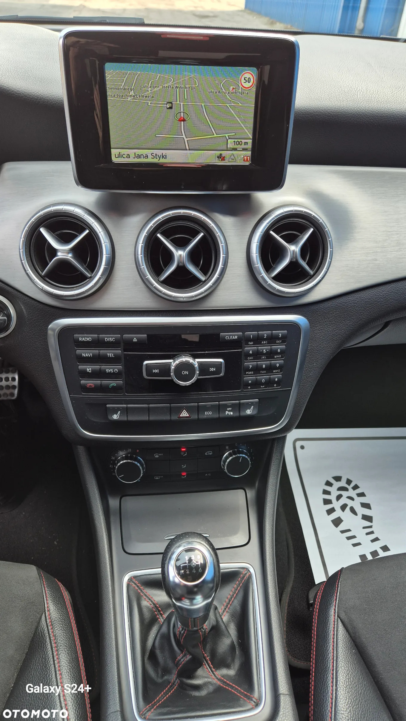 Mercedes-Benz CLA 180 AMG Line - 27