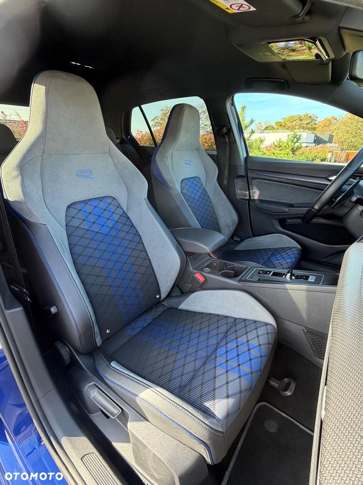 Volkswagen Golf VIII 2.0 TSI 4Motion R DSG - 19