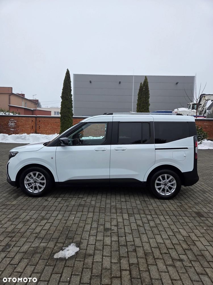 Ford Tourneo Courier 1.0 EcoBoost Titanium - 6