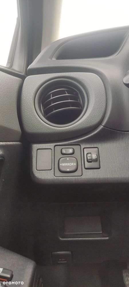 Toyota Yaris 1.0 VVT-i Life - 17