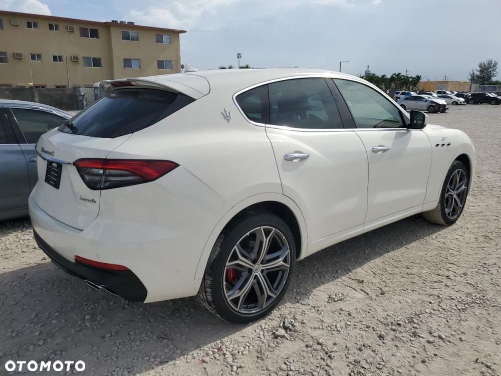 Maserati Levante - 4