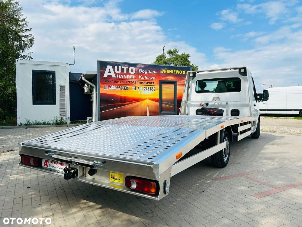 Nissan NV400 - 7