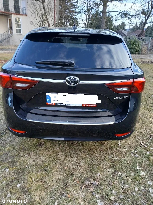 Toyota Avensis 2.0 D-4D Premium - 13
