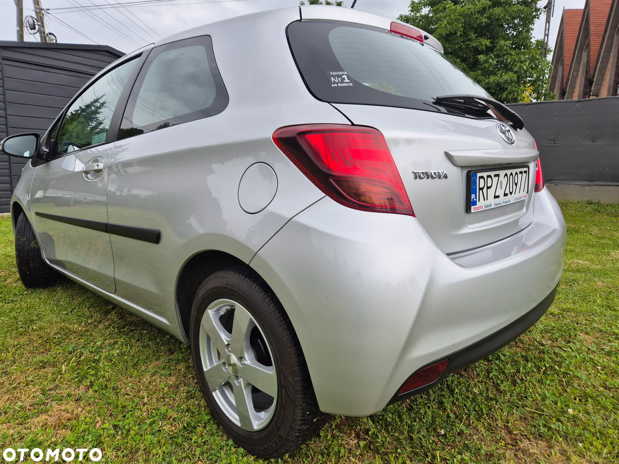 Toyota Yaris 1.0 Active EU6 - 6