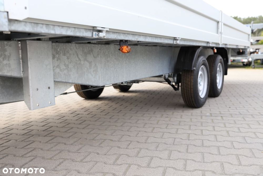 Niewiadów Boss 6.2 x 1.97 burty aluminiowe 2 osie po 1800kg koła 185R14C - 11