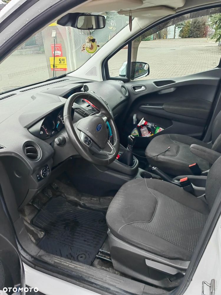 Ford Transit Courier - 5
