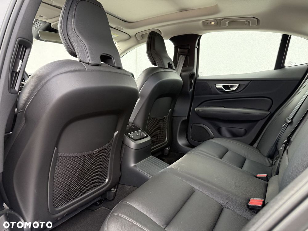 Volvo S60 - 22