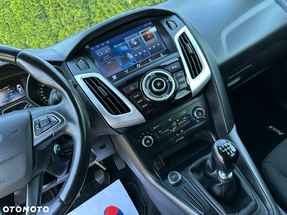 Ford Focus 1.5 EcoBlue STart-Stopp-System TITANIUM - 26