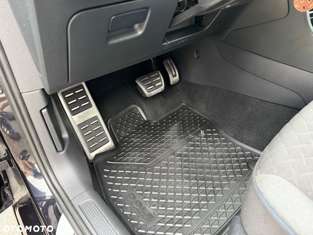 Volkswagen Golf 1.6 TDI SCR DSG Join - 22