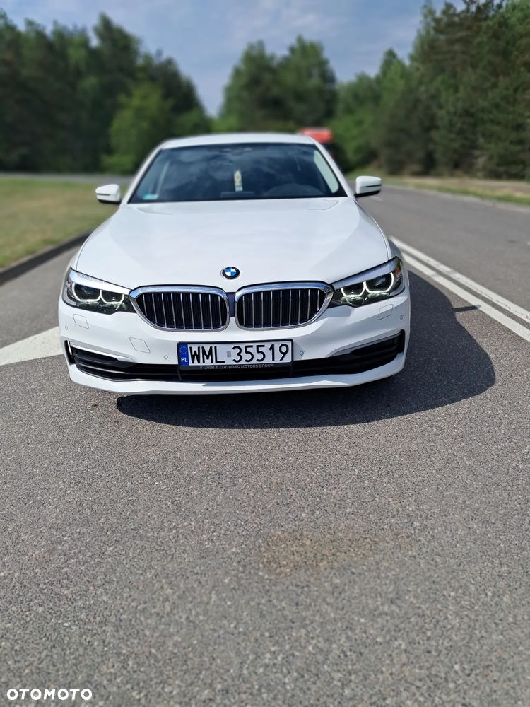 BMW Seria 5 518d - 12