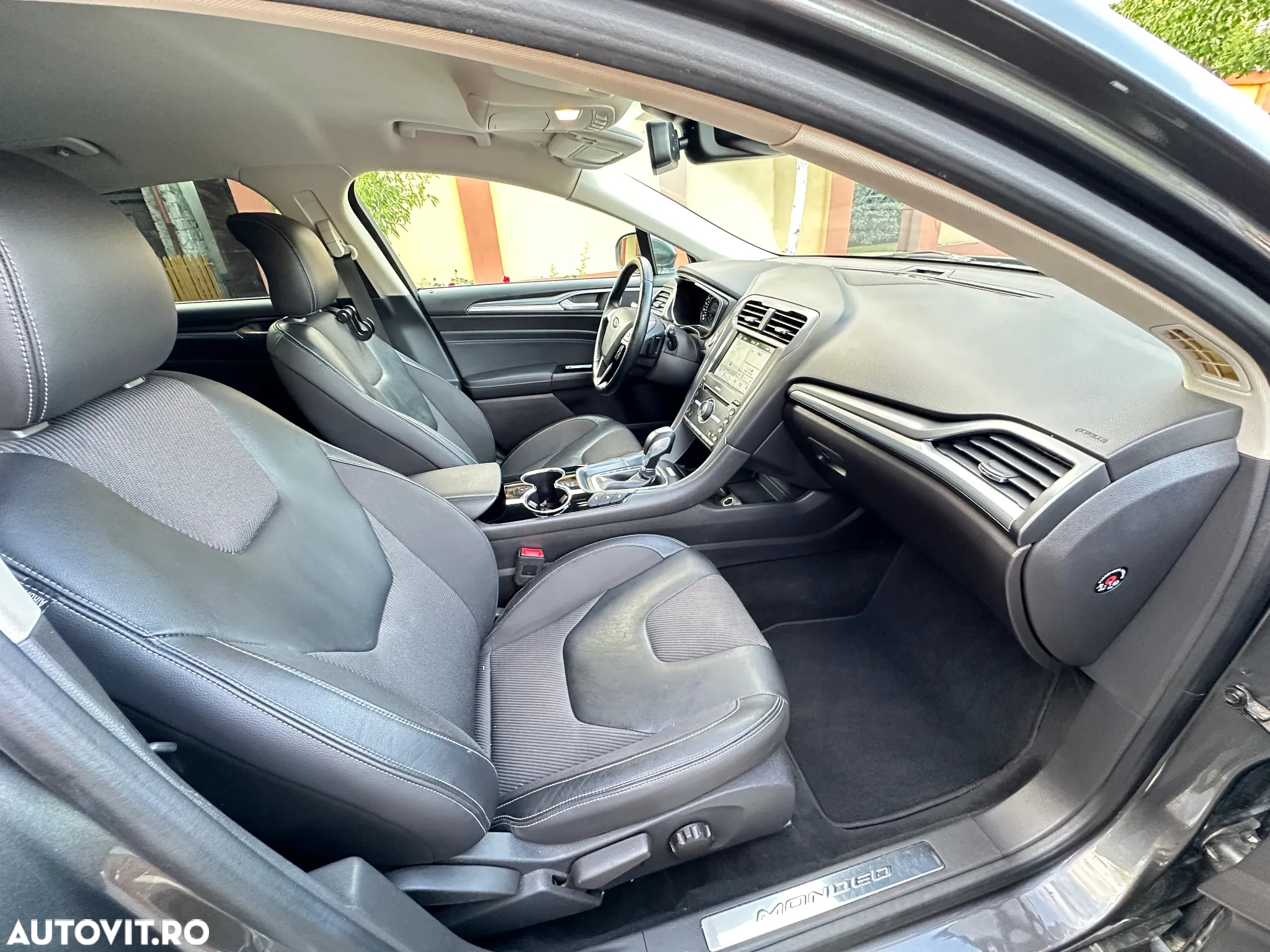 Ford Mondeo 2.0 TDCi Powershift Titanium - 8