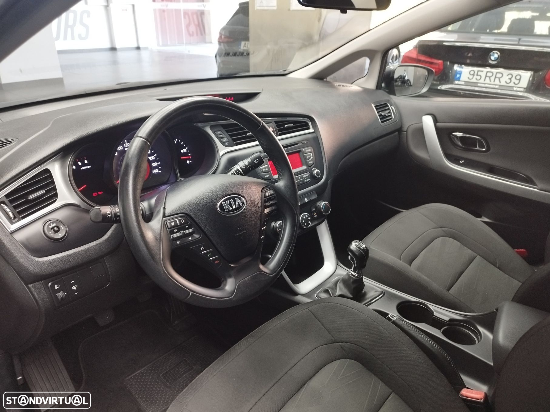 Kia Ceed SW 1.4 CRDi ECO - 27