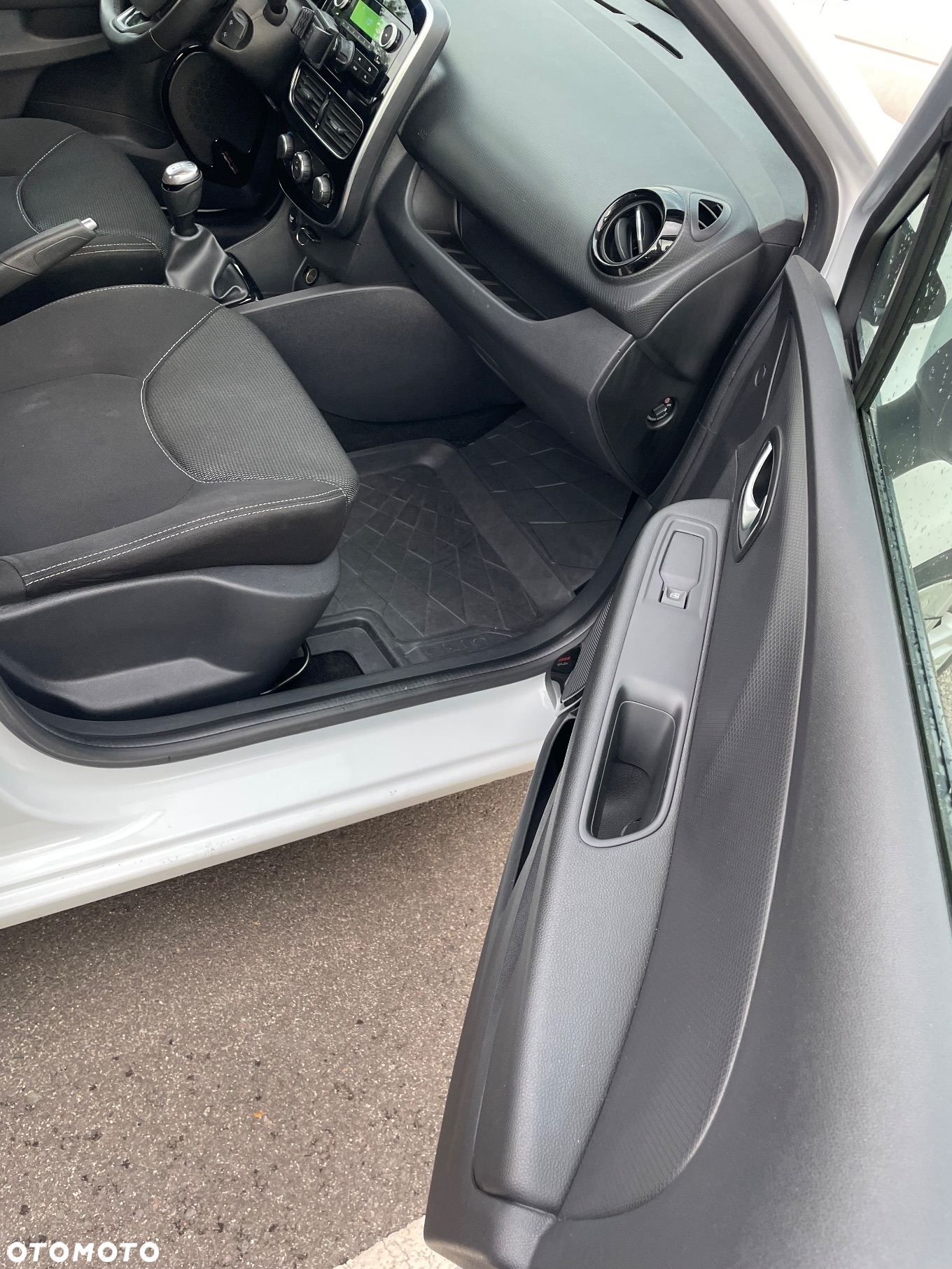 Renault Clio - 21