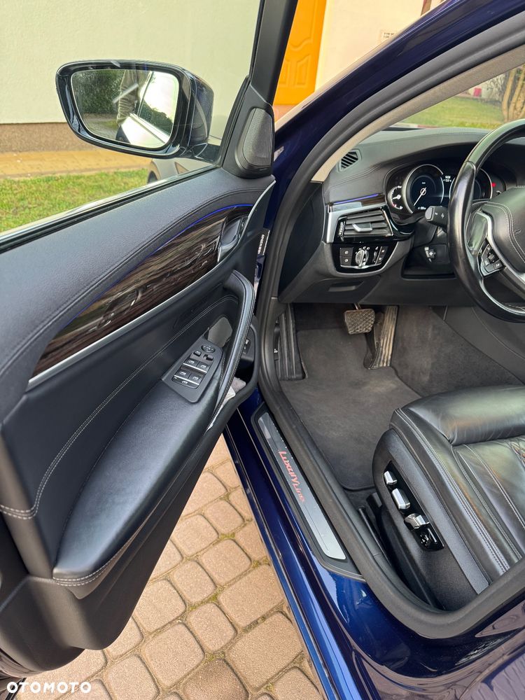 BMW Seria 5 520d xDrive Luxury Line - 13