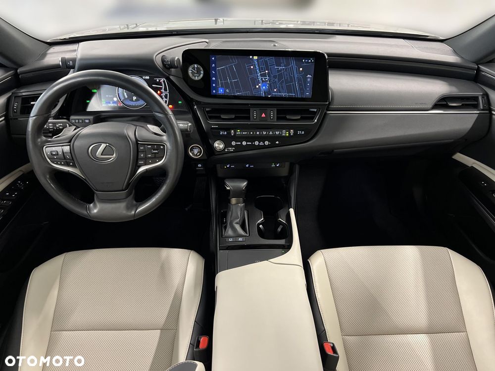 Lexus ES 300h Business Edition - 13