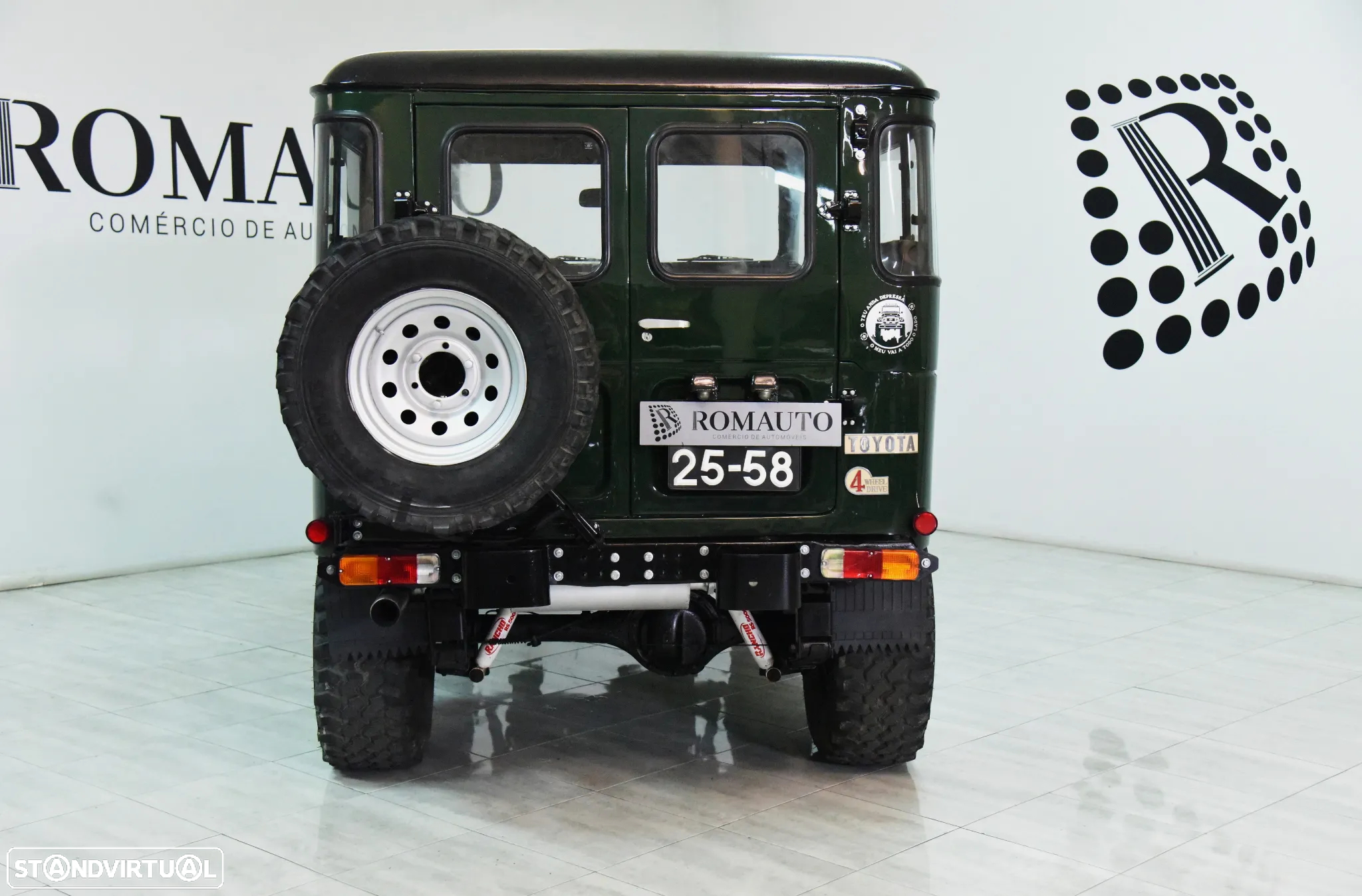 Toyota Land Cruiser - 7